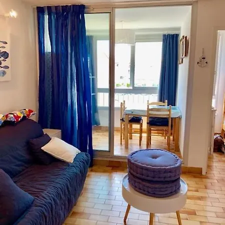 Studio Cabine Avec Beaucoup De Charme, Vue Sur Les Bateaux, Parking- Cap D'agde- Ref Ap128 Apartmán Agde